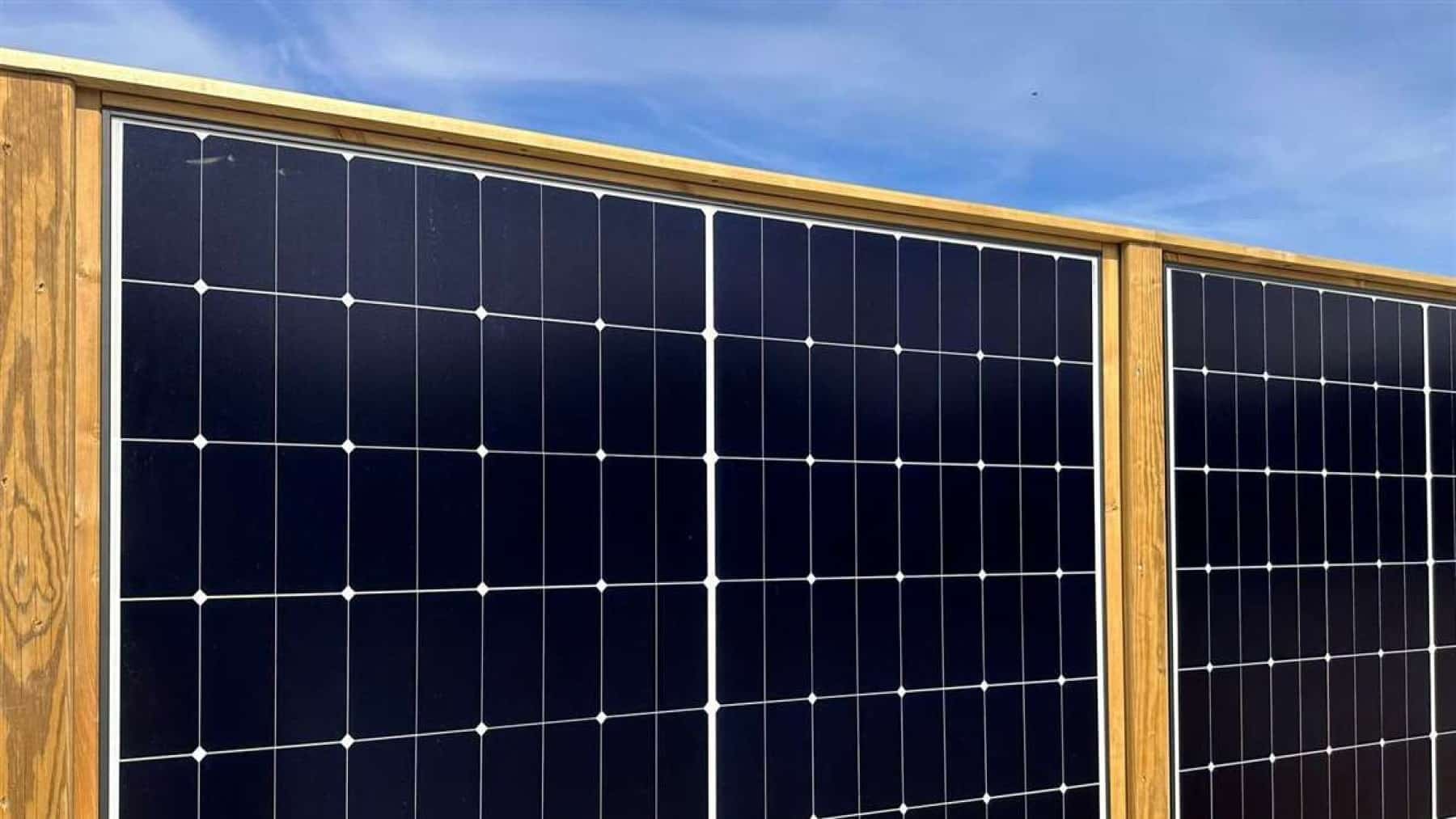 Bifacial solar fence