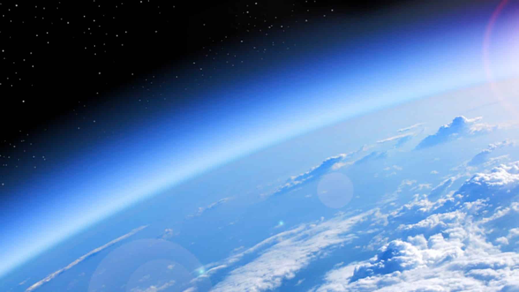 Earth, oxygen in atmosphere