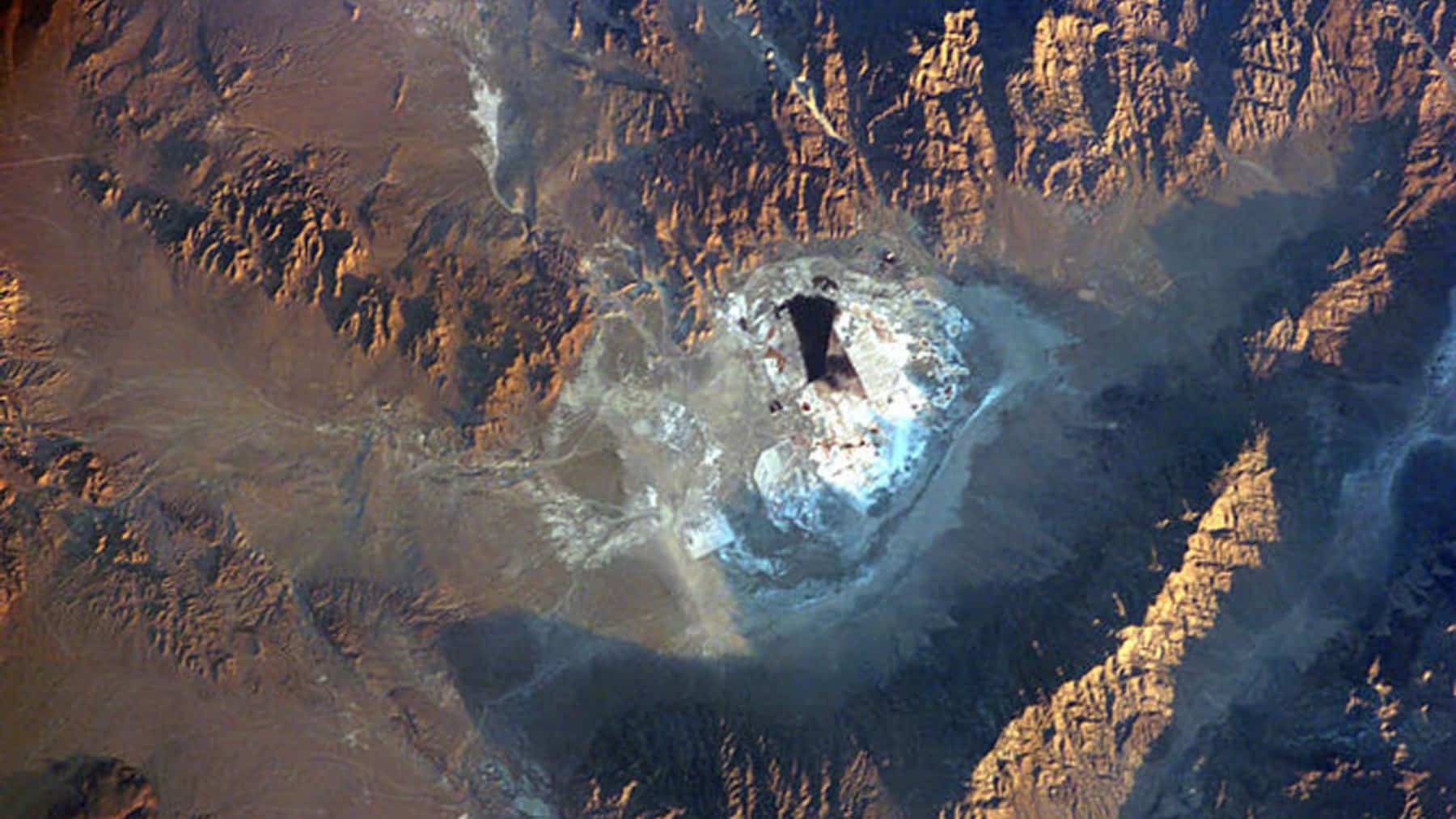 The Searles Lake under the global spotlight