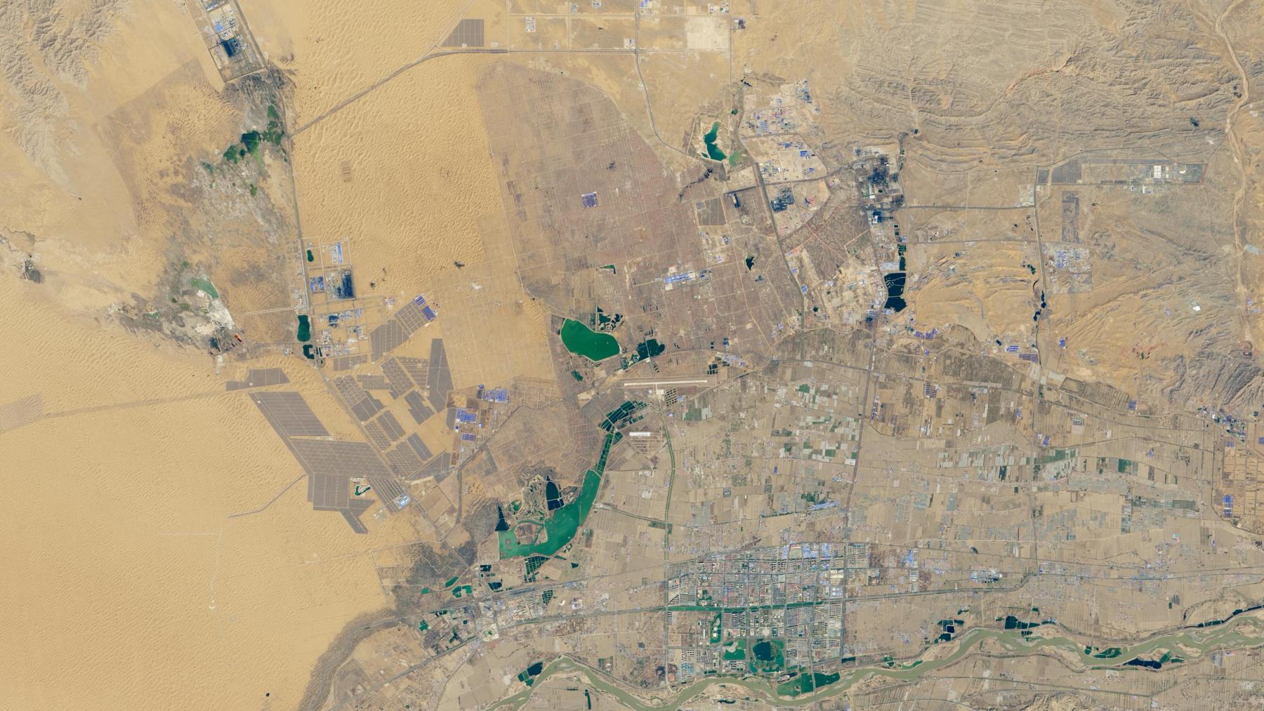 Ningxia desert solar source, China project