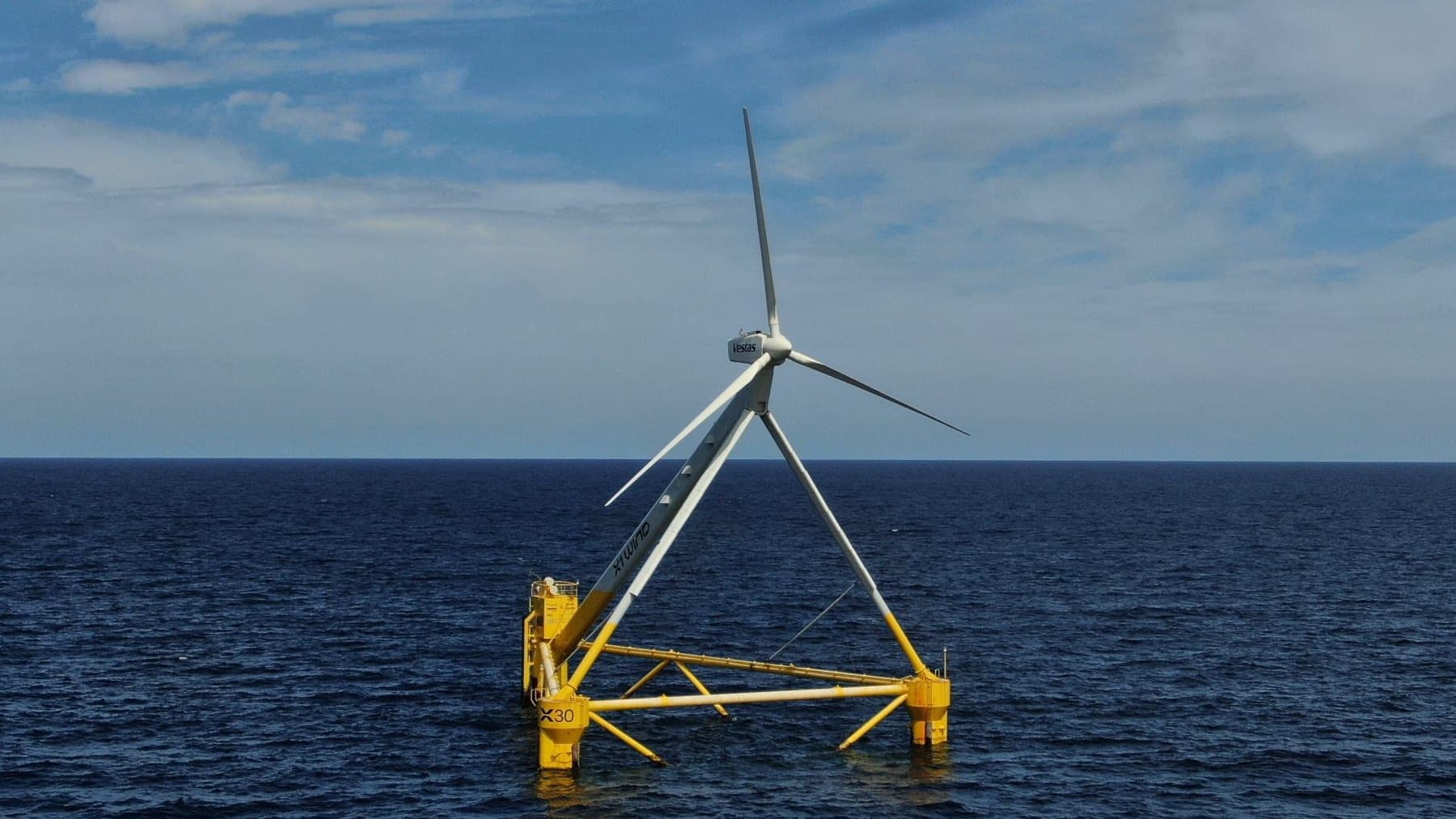 Compact Blade X1 turbine onshore installation