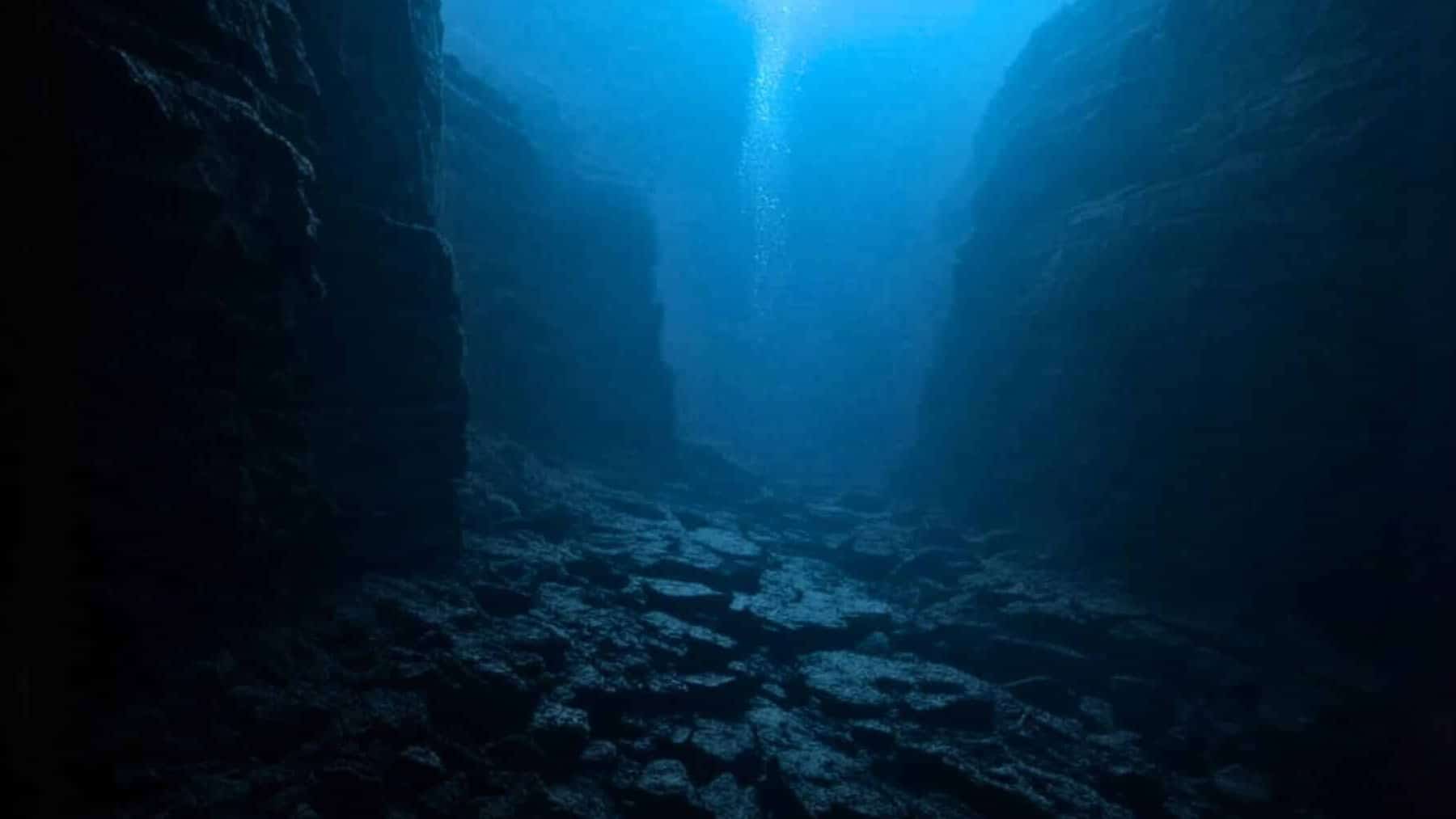 Pacific deep-sea trench noise scene