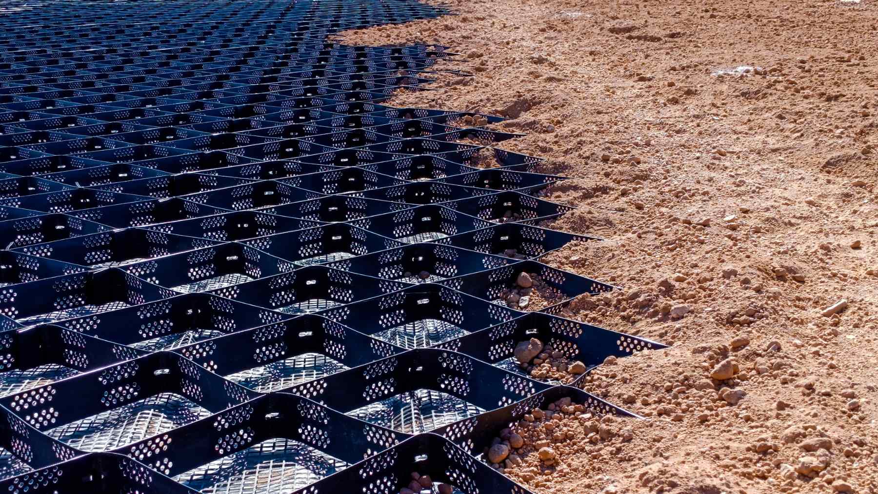 Africa solar concentrator harnessing Sahara sun