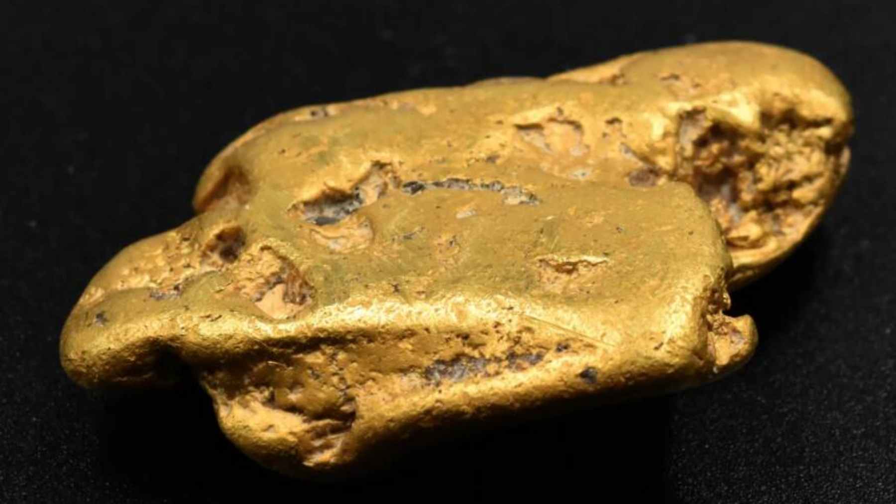 Record 64.8-gram gold nugget found in England’s Shropshire Hills after a faulty metal detector prompted a backup.