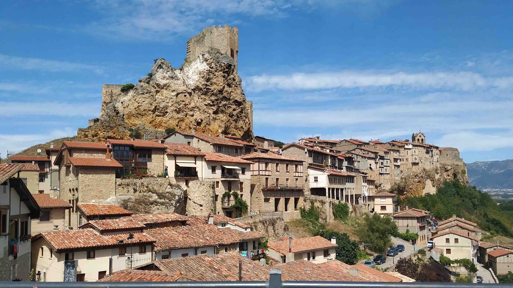 ciudad más pequeña de España, Frías