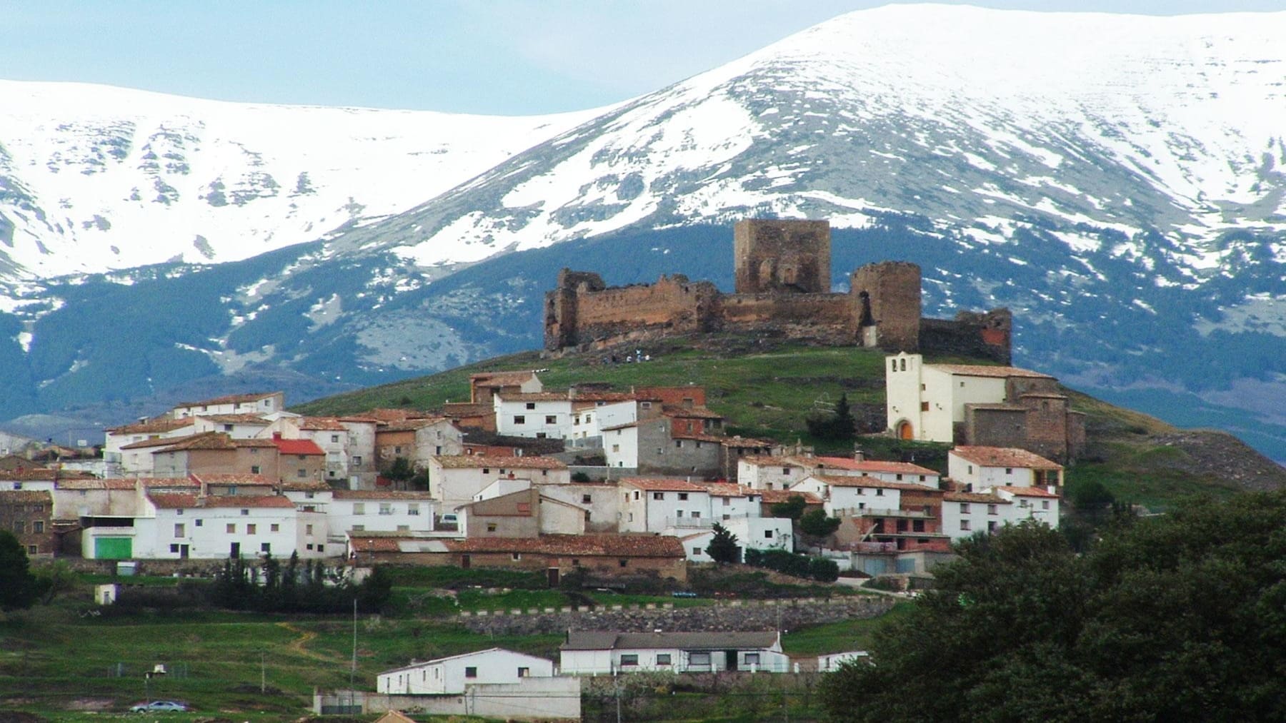 pueblo maldito espana halloween